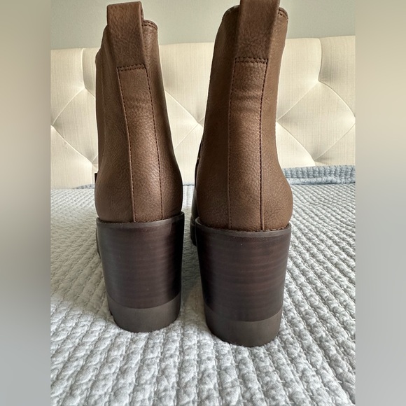 Crown Vintage Marleen Wedge Chelsea Boot Brown like new - Picture 6 of 7